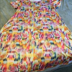Lularoe M Carly Geometric Rose Pattern Dress